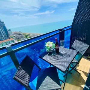 ***** شقة فندقية Orbi City-sea View جورجيا